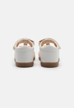 Friboo Sandalias - White 10 Friboo Sandalias - White -Friboo 2bc57c9b1fdc4aafab54d33cf76a7d11