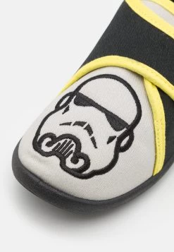 Friboo Star Wars Stormtrooper - Pantuflas - Black 13 Friboo Star Wars Stormtrooper - Pantuflas - Black -Friboo 624ce331bcb64bfea152baf9c30421c5